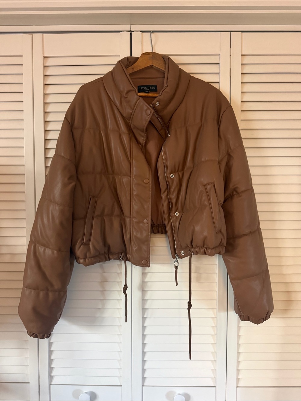 Love Tree Cropped Puffer Jacket in Camel Brown